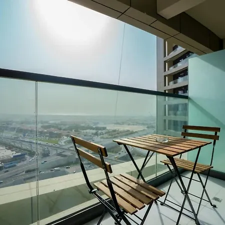 شقة Brand New Business Bay Location دبي المظهر الخارجي الصورة